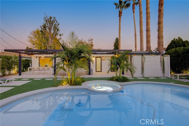 Detail Gallery Image 63 of 72 For 8161 Encino Ave, Northridge,  CA 91325 - 4 Beds | 3 Baths