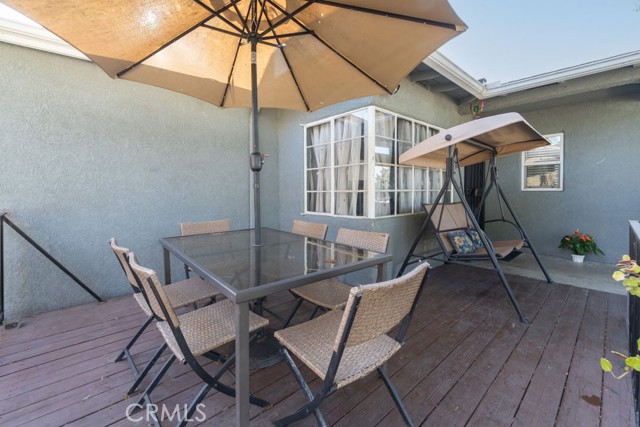6933 Delta Avenue, Long Beach CA: https://media.crmls.org/medias/a091ccfb-e1b4-4ce0-9f96-0b683db19f8d.jpg