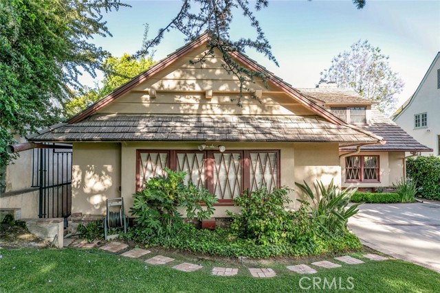 1558 Hillcrest Avenue, Glendale CA: https://media.crmls.org/medias/a091ef07-0fca-433c-a22b-030f66c93620.jpg