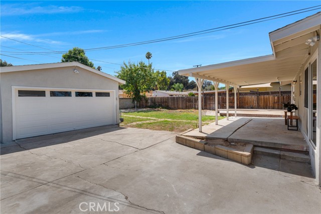 5796 Mountain View Avenue, Riverside CA: https://media.crmls.org/medias/a0925710-dcb5-439e-9df6-d2a4b23c0ebf.jpg