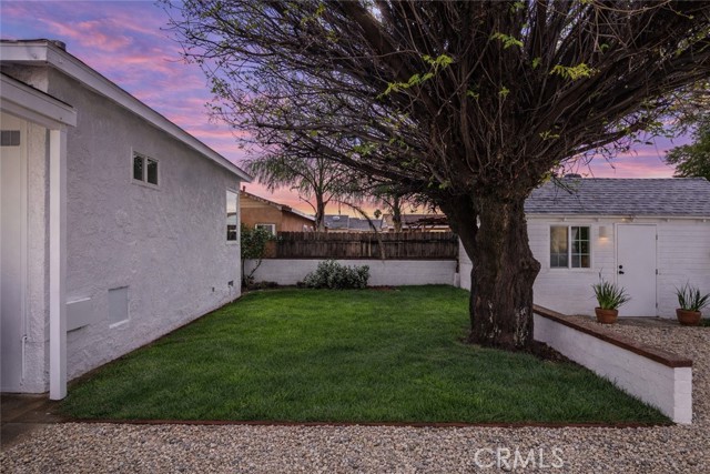 Detail Gallery Image 4 of 16 For 10315 Amboy Ave, Pacoima,  CA 91331 - 3 Beds | 2 Baths