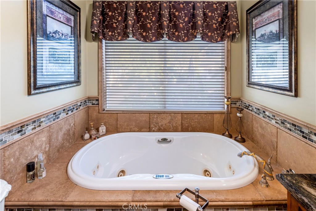 Master Jacuzzi tub.