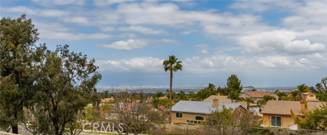 Detail Gallery Image 23 of 32 For 833 W Orange Heights, Corona,  CA 92882 - 5 Beds | 3/1 Baths