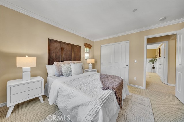 63 Splendor, Irvine CA: https://media.crmls.org/medias/a0939d66-5b4e-4ebc-a92a-575e395a8702.jpg