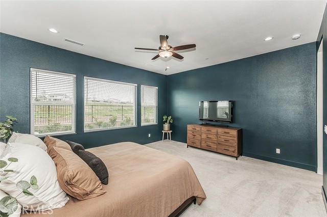 Detail Gallery Image 29 of 75 For 948 Beaver Pond, Madera,  CA 93636 - 4 Beds | 3/1 Baths