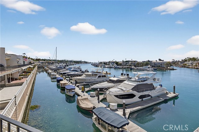 Detail Gallery Image 2 of 69 For 1203 Bayside, Corona Del Mar,  CA 92625 - 3 Beds | 2/1 Baths