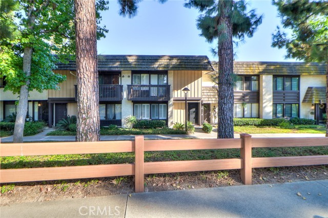 743 Smokewood Lane, San Dimas CA: https://media.crmls.org/medias/a0945104-c0a9-499d-b51c-3958724c6015.jpg