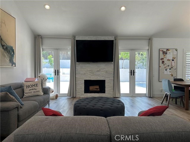 Detail Gallery Image 13 of 52 For 13 Blue Ridge, Irvine,  CA 92620 - 5 Beds | 3/1 Baths