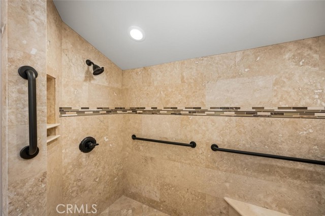 Detail Gallery Image 34 of 49 For 16282 Mandalay Cir, Huntington Beach,  CA 92649 - 5 Beds | 3 Baths