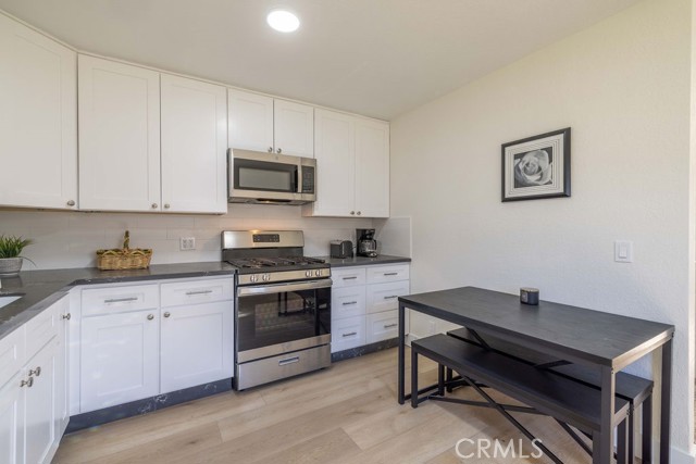 Detail Gallery Image 33 of 55 For 42692 Moonridge Rd, Big Bear Lake,  CA 92315 - 4 Beds | 2 Baths