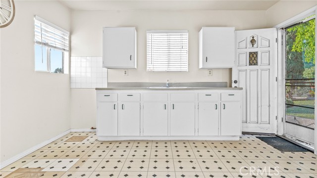 Detail Gallery Image 13 of 34 For 3926 Tampico, Los Angeles,  CA 90032 - – Beds | – Baths