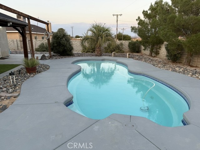 Detail Gallery Image 8 of 20 For 21750 Bancroft Dr, California City,  CA 93505 - 4 Beds | 2 Baths