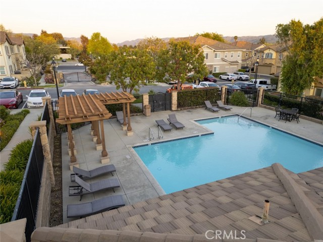 Detail Gallery Image 2 of 39 For 2727 Night Jasmine Dr, Simi Valley,  CA 93065 - 3 Beds | 2/1 Baths