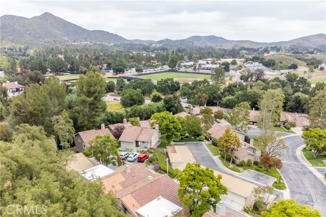 661 La Corona Court, Oak Park CA: https://media.crmls.org/medias/a097c75a-0fdd-44a2-b4b6-d2183b6fd6cb.jpg