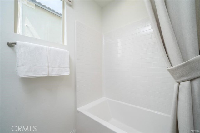 Detail Gallery Image 8 of 44 For 3677 S Bearberry Ave, Ontario,  CA 91761 - 5 Beds | 3 Baths