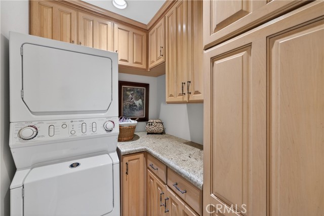 Detail Gallery Image 26 of 69 For 1203 Bayside, Corona Del Mar,  CA 92625 - 3 Beds | 2/1 Baths