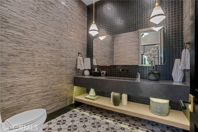 4961 Edgerton Avenue, Encino CA: https://media.crmls.org/medias/a098ce4e-4faa-42ed-832e-70af313f1e1d.jpg