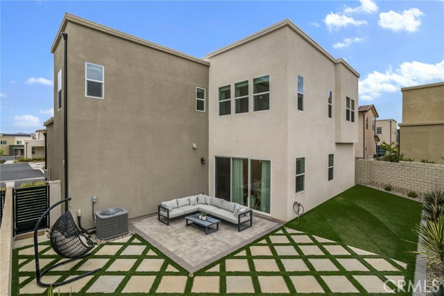 Detail Gallery Image 53 of 74 For 27018 California Ct, Valencia,  CA 91381 - 4 Beds | 4/1 Baths