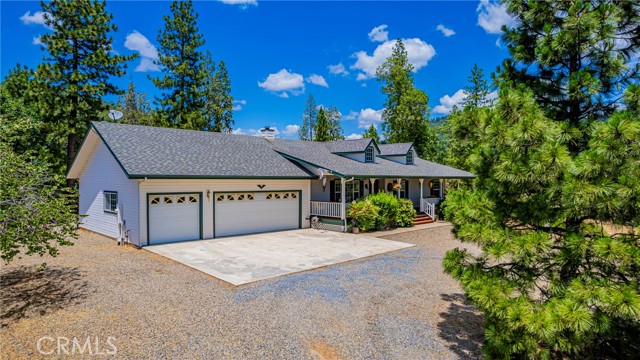 53235 Finegold Creek Court, North Fork CA: https://media.crmls.org/medias/a09964f5-091b-4181-973c-6b38c6423933.jpg