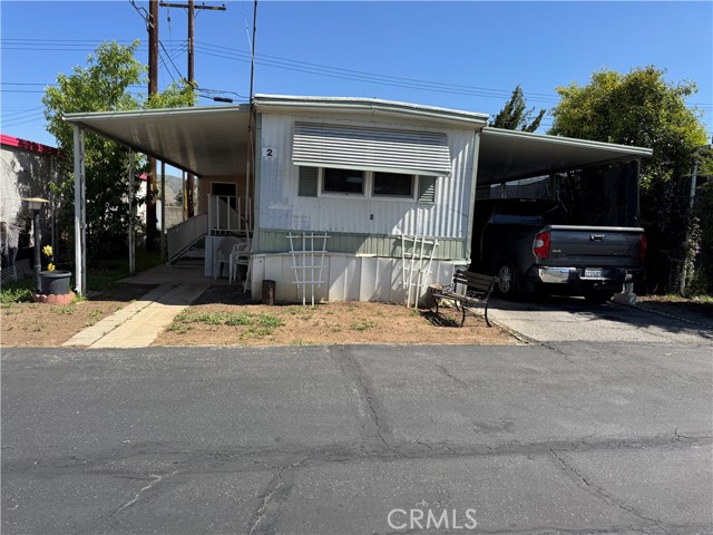 12830 6th Street, Yucaipa CA: https://media.crmls.org/medias/a099a396-da6d-4117-9c68-b3957534ebdb.jpg