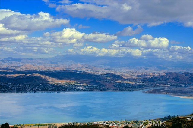 16700 Joy Street, Lake Elsinore CA: https://media.crmls.org/medias/a099f285-5966-4864-82af-7060de58556b.jpg