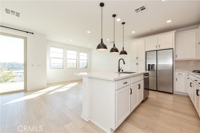 Detail Gallery Image 6 of 24 For 781 Cornelia Way, Rancho Mission Viejo,  CA 92694 - 3 Beds | 2/1 Baths