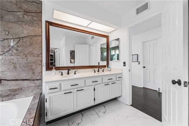Detail Gallery Image 24 of 44 For 28314 Easton Ln, Saugus,  CA 91350 - 6 Beds | 3 Baths