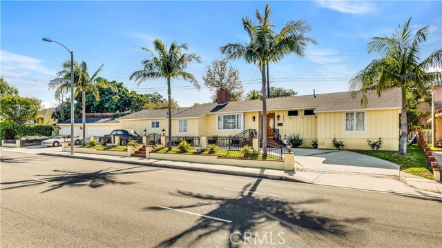 2903 Inglewood Avenue, Redondo Beach, California 90278, 3 Bedrooms Bedrooms, ,3 BathroomsBathrooms,Residential,Sold,Inglewood,SB17088747