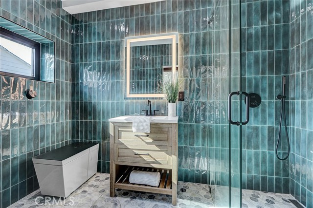 Detail Gallery Image 42 of 55 For 876 Center St, El Segundo,  CA 90245 - 3 Beds | 2/1 Baths