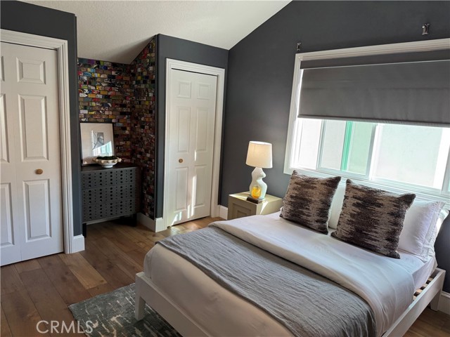 1935 Port Bishop, Newport Beach CA: https://media.crmls.org/medias/a09c2a17-6ffa-4c30-8da6-af6ce8c51215.jpg