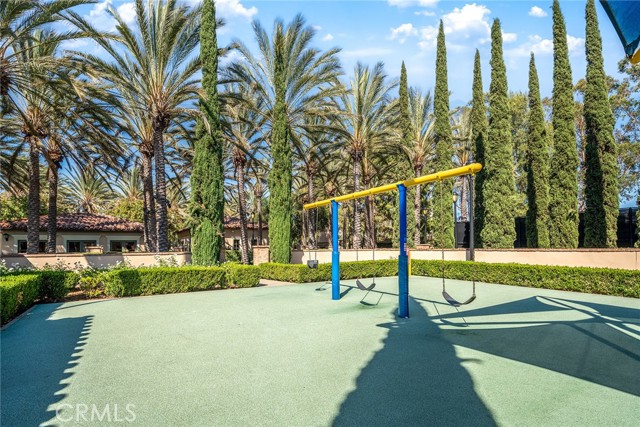 63 Splendor, Irvine CA: https://media.crmls.org/medias/a09c7628-30fe-439d-85ca-0af7c6f38111.jpg