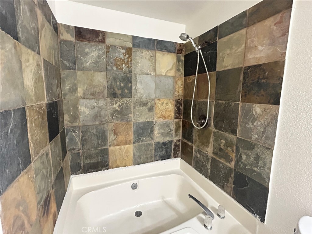 MLS #OC25134895 img 18