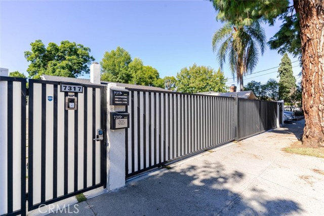 7315 Jamieson Avenue, Reseda CA: https://media.crmls.org/medias/a09e2c07-7725-44c1-b90d-6a0b838b943e.jpg