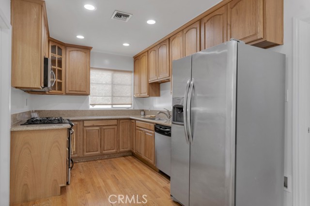 Detail Gallery Image 35 of 58 For 17435 Burma, Encino,  CA 91316 - 3 Beds | 2 Baths