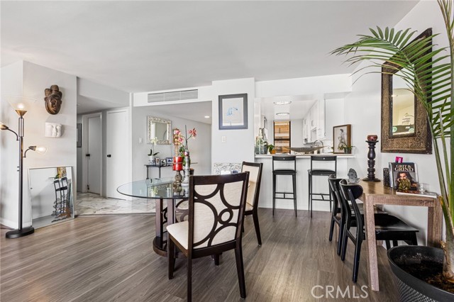 Detail Gallery Image 14 of 54 For 4337 Marina City Dr. #1041,  Marina Del Rey,  CA 90292 - 2 Beds | 2 Baths