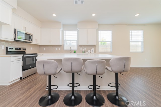 Detail Gallery Image 7 of 35 For 463 Meyer Pl, Upland,  CA 91786 - 3 Beds | 2/1 Baths