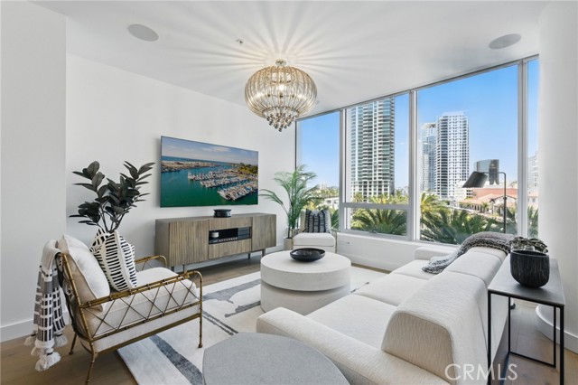 Detail Gallery Image 9 of 53 For 888 W E St #505,  San Diego,  CA 92101 - 2 Beds | 2 Baths