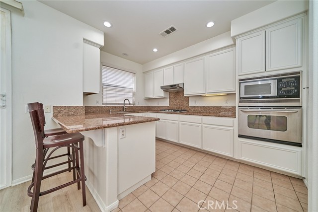 Detail Gallery Image 8 of 61 For 20520 Earl, Torrance,  CA 90503 - 3 Beds | 3 Baths