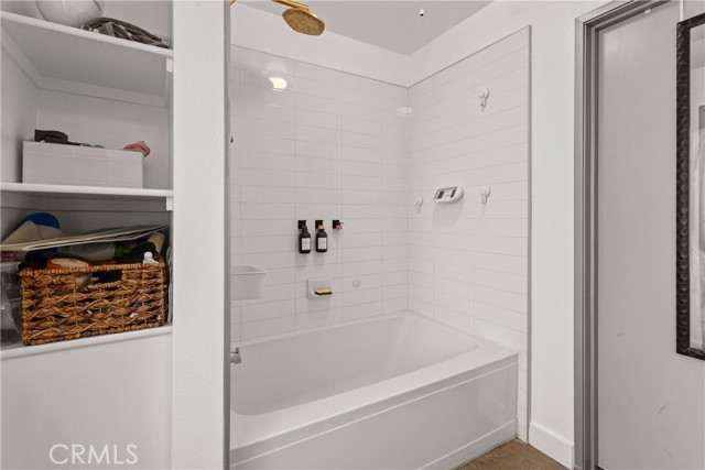 435 West Center Street Promenade, Anaheim CA: https://media.crmls.org/medias/a09f9c92-f6c8-4d3f-bb7d-74b2744cb6cd.jpg