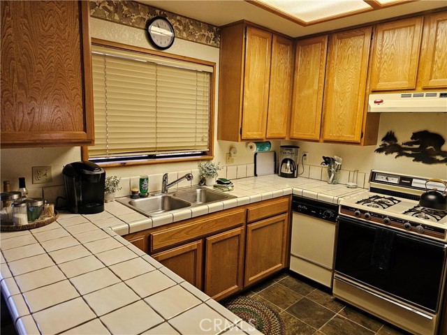 43133 Moonridge Rd, Big Bear CA: https://media.crmls.org/medias/a09fa73d-3da5-4191-9d76-2233cefee01e.jpg