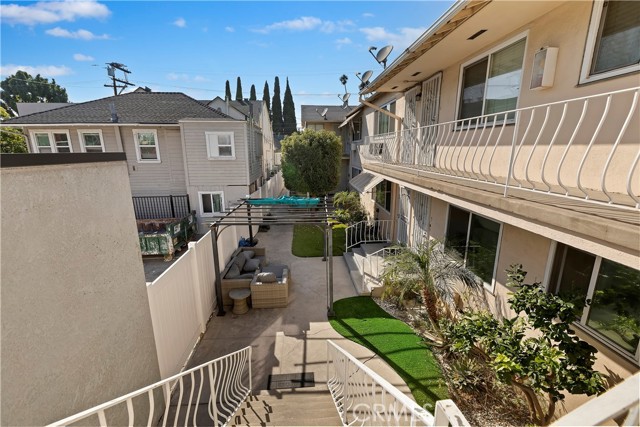 Detail Gallery Image 6 of 19 For 815 Pacific Ave #4,  Long Beach,  CA 90813 - 1 Beds | 1 Baths