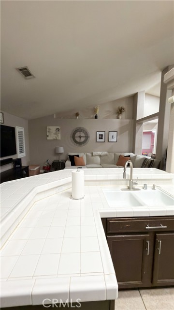 Detail Gallery Image 8 of 64 For 212 Whispering Winds, Blythe,  CA 92225 - 3 Beds | 2 Baths