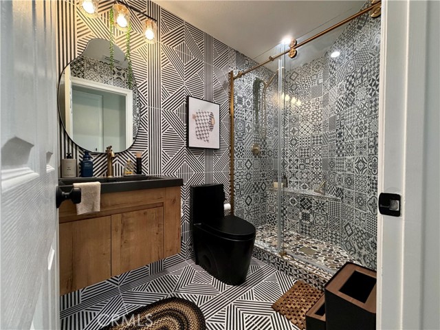 Detail Gallery Image 18 of 50 For 133 Concerto, Oak Park,  CA 91377 - 3 Beds | 3 Baths