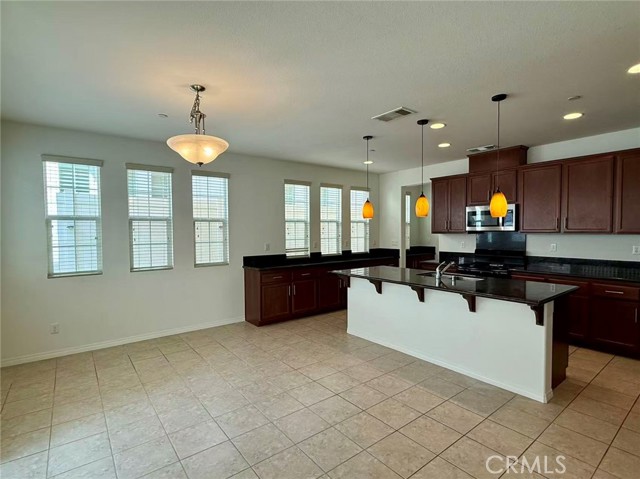 Detail Gallery Image 5 of 17 For 2882 S via Belamaria, Ontario,  CA 91762 - 3 Beds | 2/1 Baths