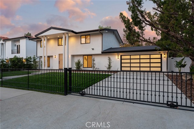 Detail Gallery Image 2 of 54 For 5630 Blanco Ave, Woodland Hills,  CA 91367 - 4 Beds | 4/1 Baths