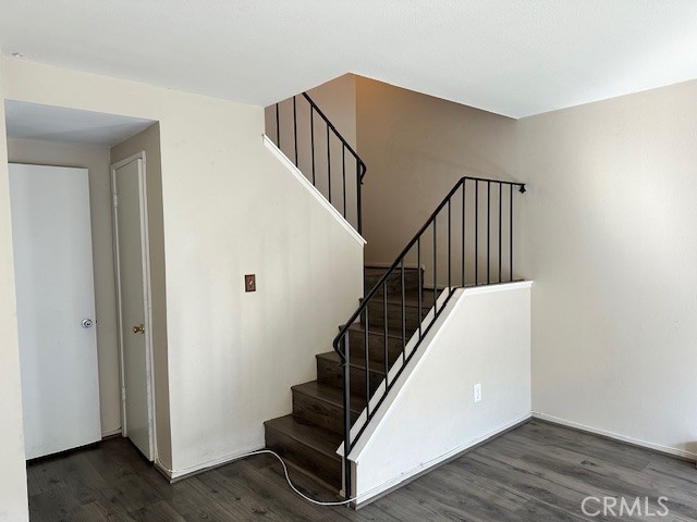 Detail Gallery Image 8 of 19 For 2829 E Jackson Ave #B,  Anaheim,  CA 92806 - 3 Beds | 2/1 Baths