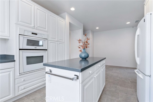 Detail Gallery Image 9 of 34 For 2562 Alameda Dr, Paso Robles,  CA 93446 - 2 Beds | 2 Baths