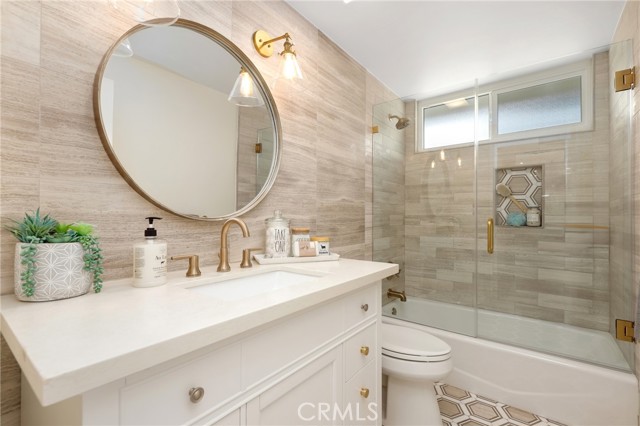 17822 Aberdeen Lane, Villa Park CA: https://media.crmls.org/medias/a0a3dd39-b42b-47af-a17e-41a56ea50fb2.jpg