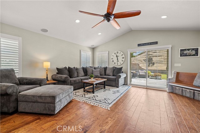 28631 Winterdale Drive, Canyon Country CA: https://media.crmls.org/medias/a0a41de0-b446-4b50-962d-a01ec7b8c78f.jpg