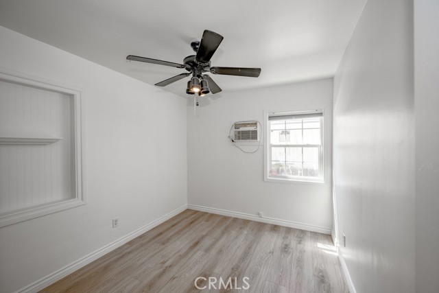 25252 Atwood Boulevard, Newhall CA: https://media.crmls.org/medias/a0a4394e-6d4c-4c2f-b6b3-ba1dc89dbca0.jpg